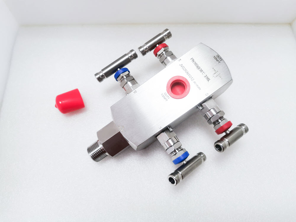 內(nèi)外螺紋雙DB針型閥 內(nèi)外螺紋雙DB針型閥